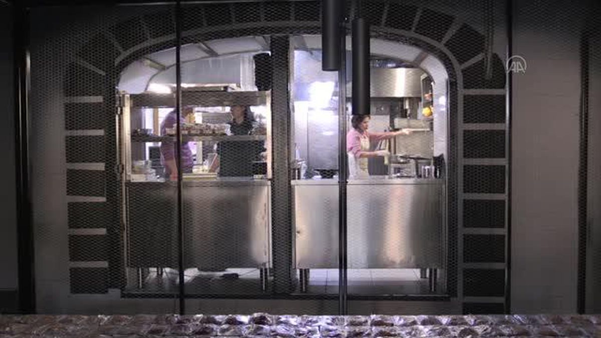 Kiev'deki Türk iş insanı her gün 1000 kadar Ukraynalıya ücretsiz yemek dağıtıyor