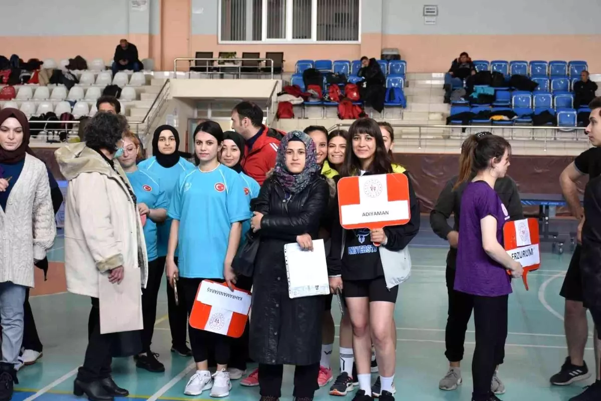 KYK'lı gençler masada buluştu