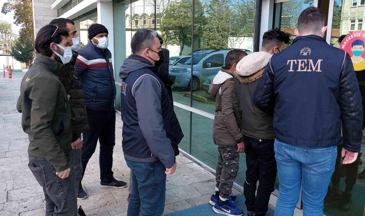 Samsun\'da DEAŞ\'tan 2 yabancıya daha sınır dışı