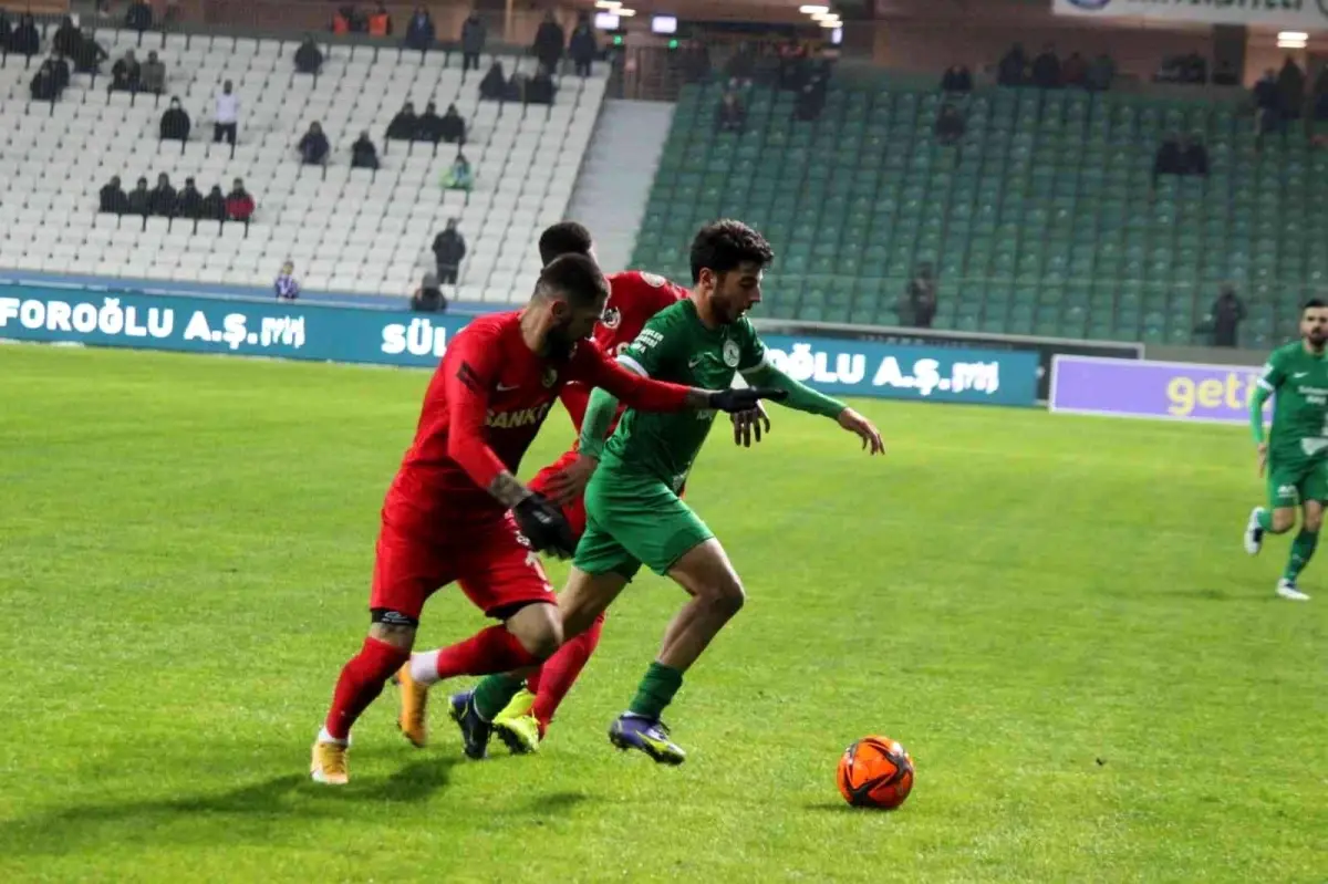 Spor Toto Süper Lig: GZT Giresunspor: 1 Gaziantep FK: 1 (İlk yarı)