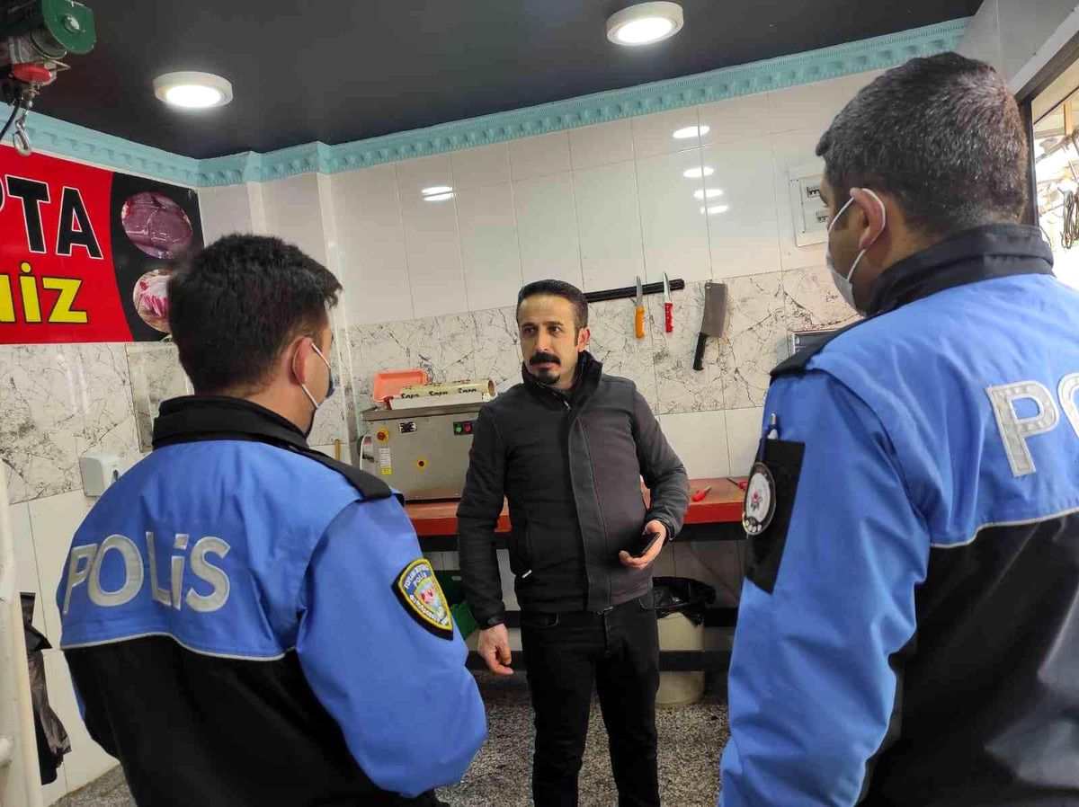 Van polisinden bilgilendirme çalışması