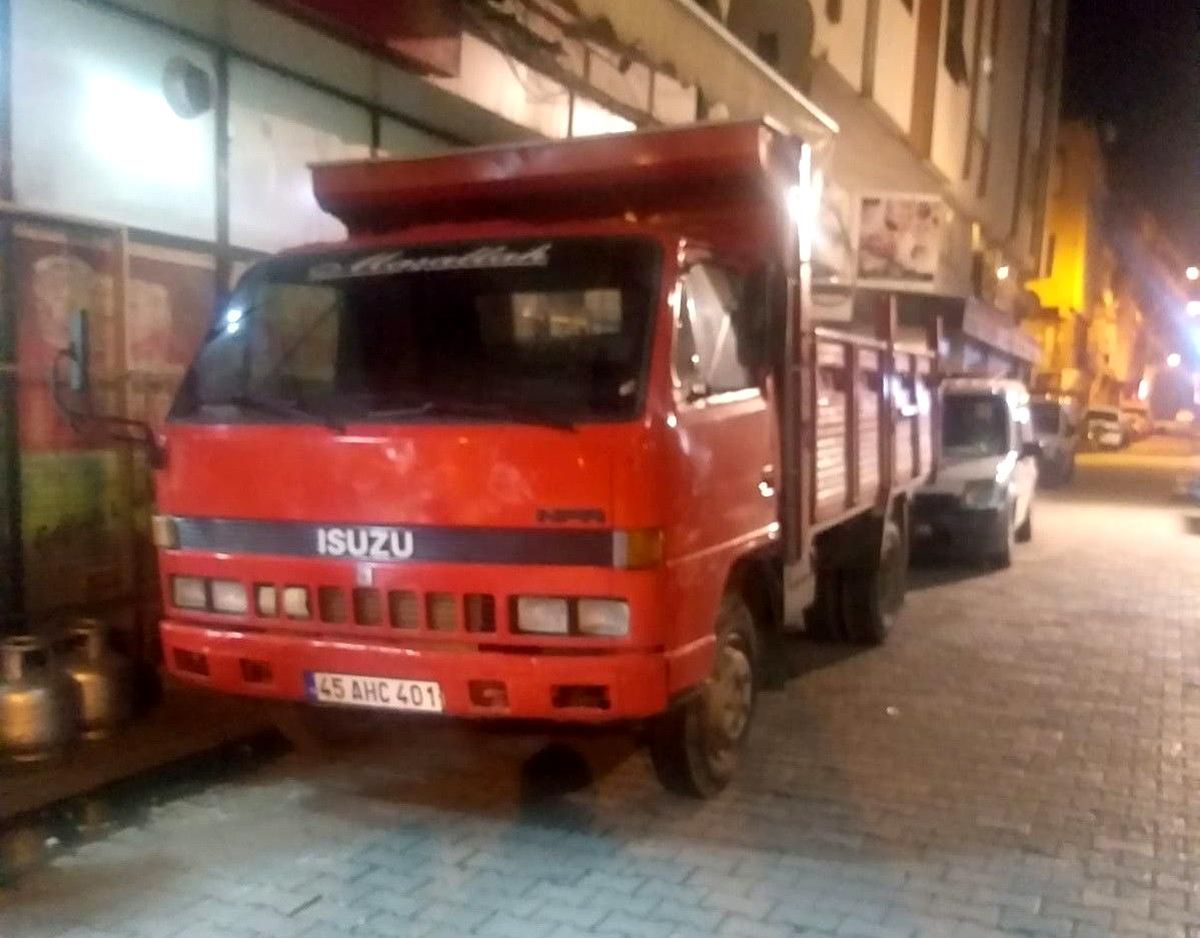 8 araca çarpıp kaçtı, polisten kaçamadı