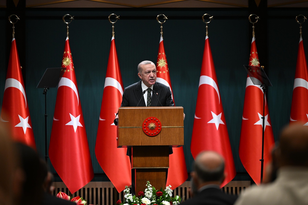 Cumhurbaşkanı Erdoğan: "Sağlayacağımız finansman kolaylıklarıyla sulama faaliyetlerinde güneşten elde edilen elektriğin payını hızla artırmayı...