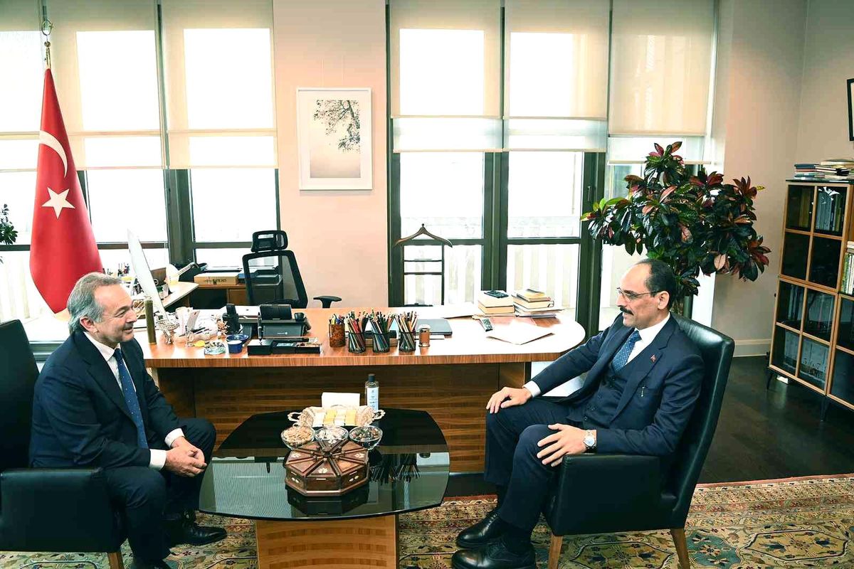 Cumhurbaşkanlığı Sözcüsü Kalın, Fransa Cumhurbaşkanının Özel Temsilcisi Kepel ile görüştü