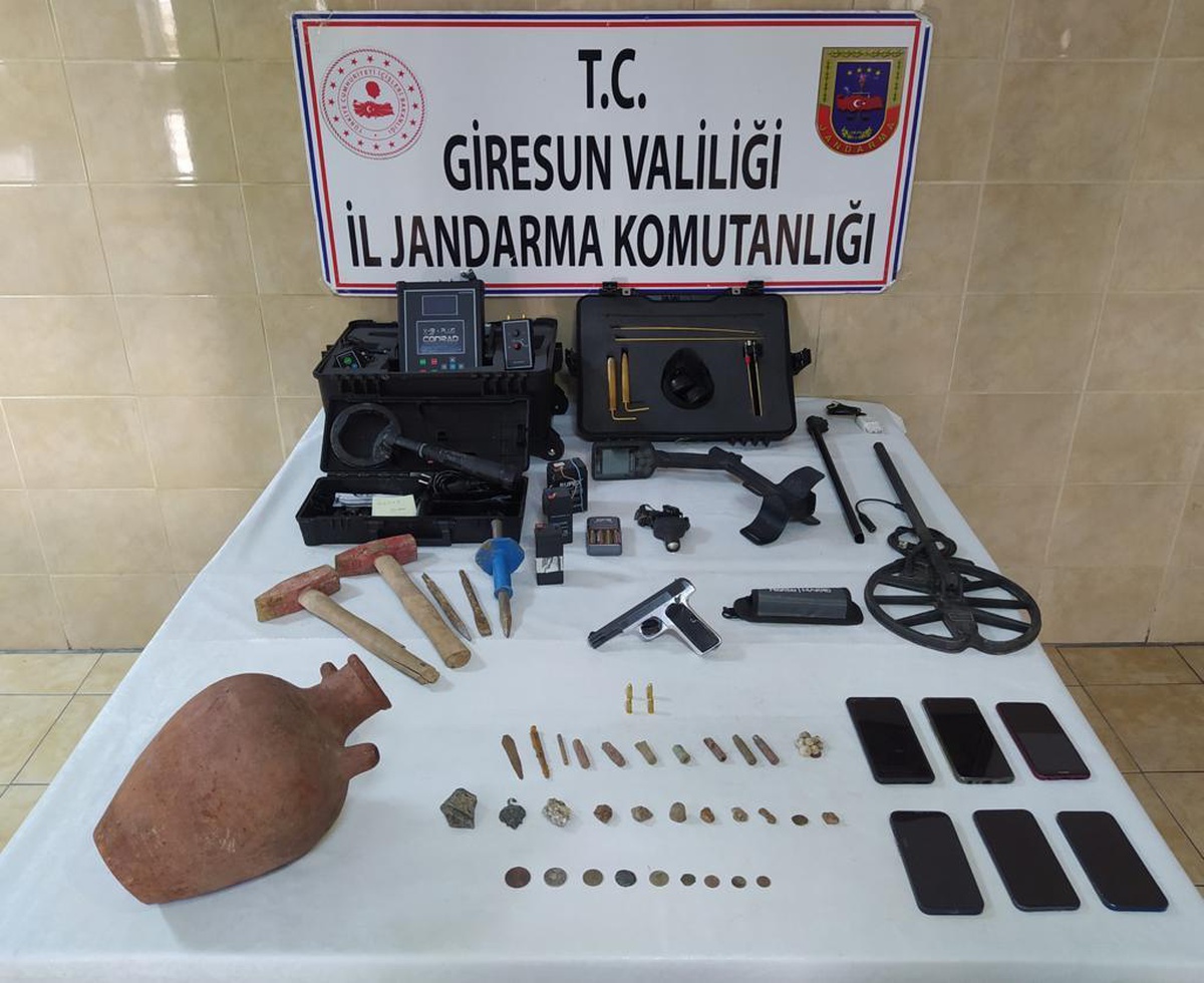Giresun\'da izinsiz kazı yaptıkları iddiasıyla 7 şüpheli yakalandı