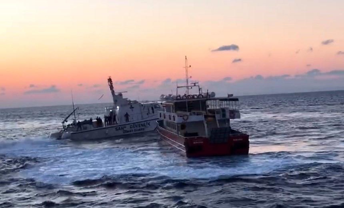 Son dakika haber: İzmir\'de düzensiz göçmen operasyonunda 1 tutuklama
