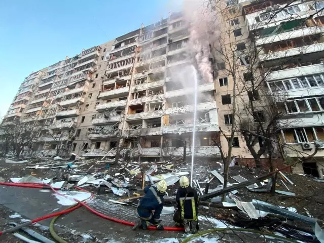 Kiev'de kayıp sayısı yükseliyor! 3 farklı sivil yerleşim alanı bombalandı: 2 ölü