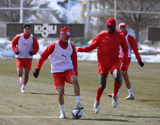 Sivasspor'da Altay maçı hazırlıkları başladı