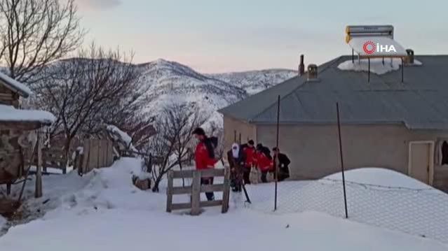 UMKE, mezrada mahsur kalan yaşlı kadın için seferber oldu