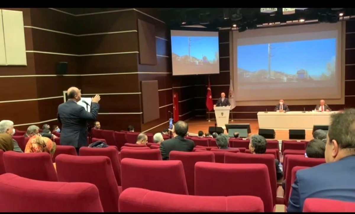 AK Parti\'li Kavuncu\'dan demiryolu açıklaması