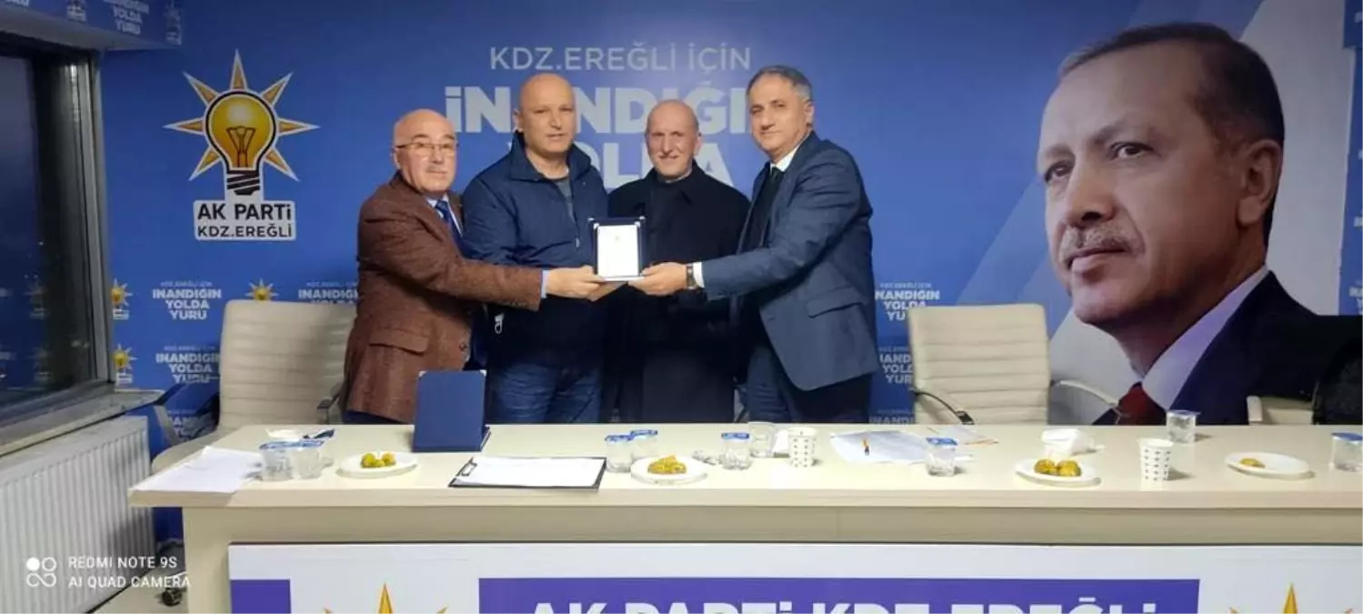 Başkan Bozkurt\'tan teşekkür plaketi