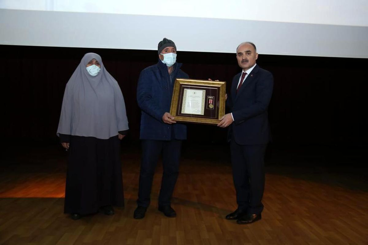 Devlet ödünç Madalyaları sahiplerini buldu