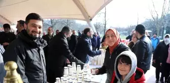 Hasbahçe'de 7 bin kişiye salep dağıtıldı