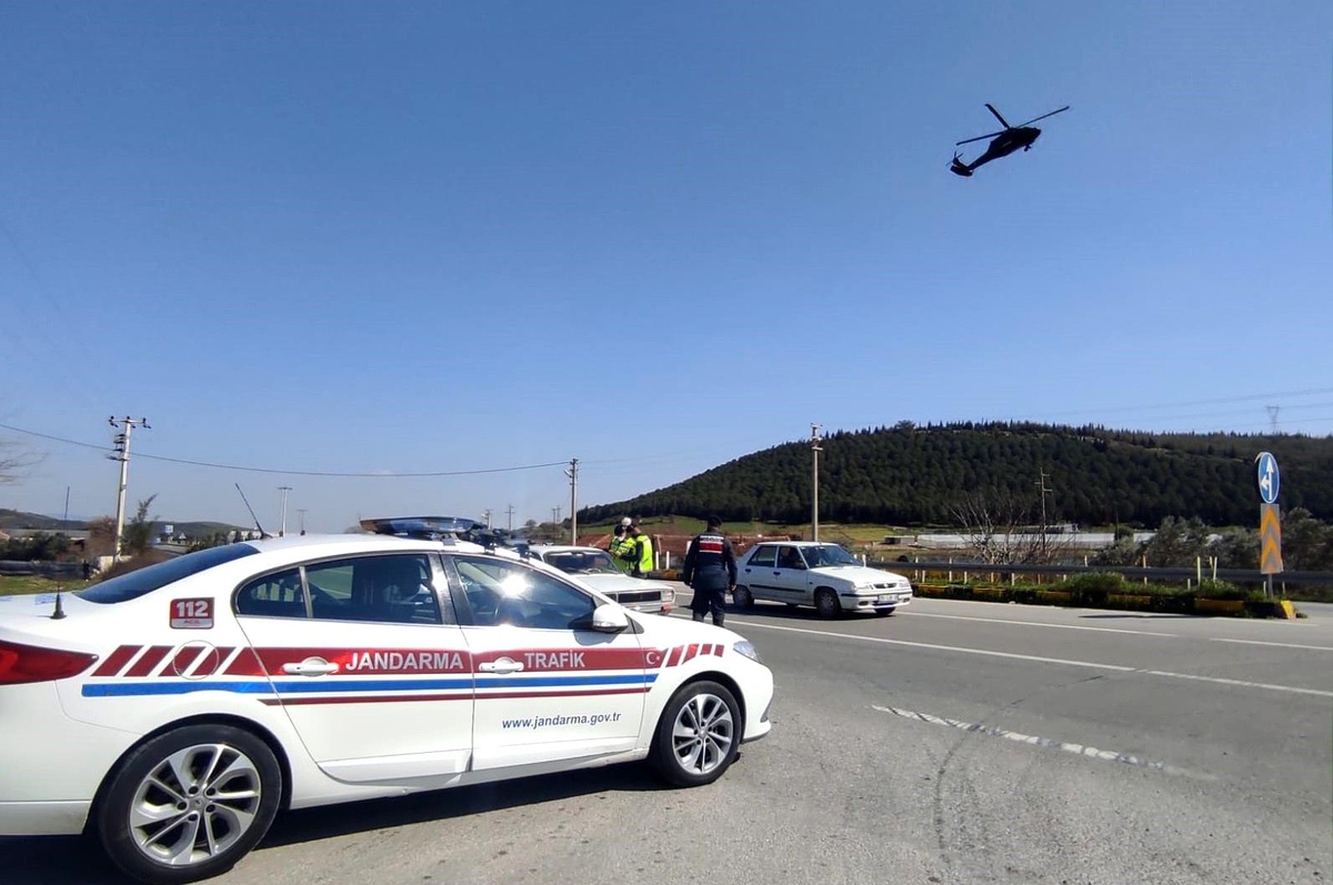 İzmir\'de helikopter destekli trafik denetimi