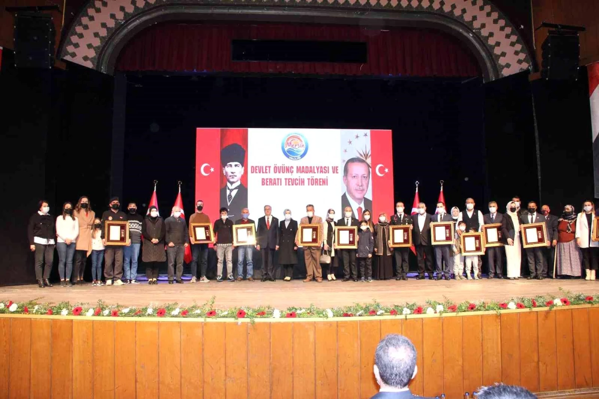 Mersin\'de 3 şehit ailesi ile 8 gaziye \'Devlet Övünç Madalyası\' verildi