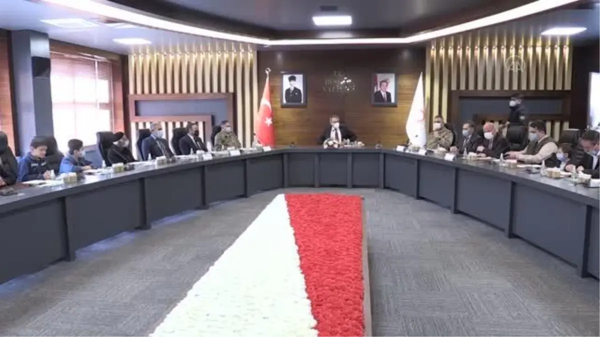 Şehit ailelerine Devlet Övünç Madalyası ve Beratı verildi