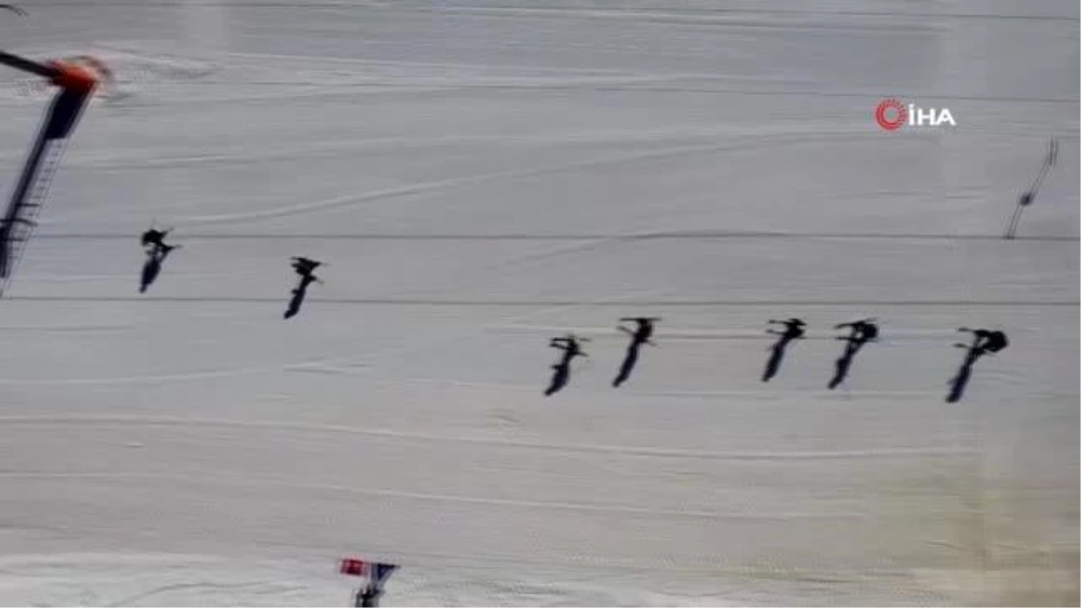 Türkiye\'nin dört bir yanından gelen kayakseverler karın tadını Denizli\'de çıkardı