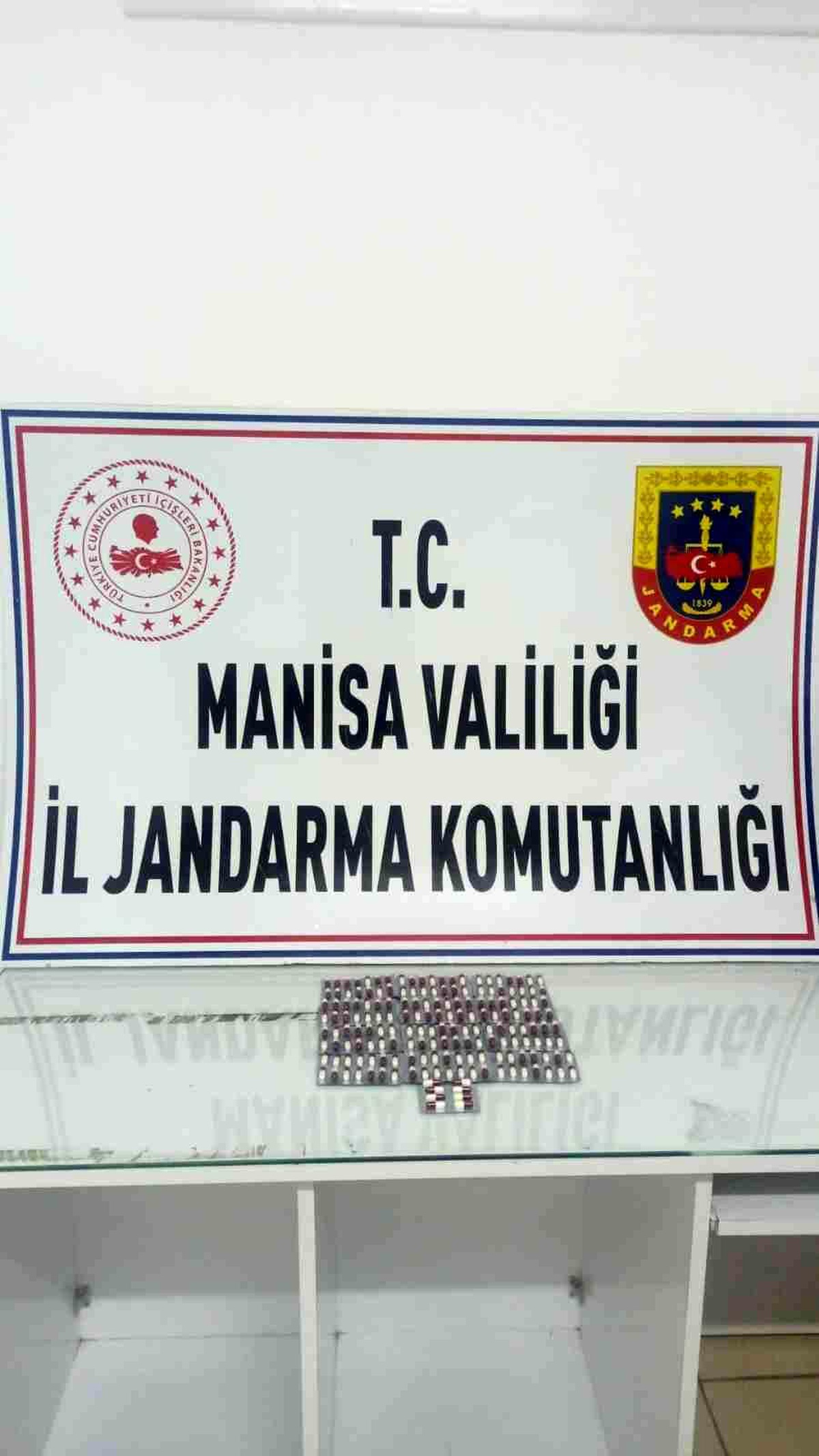 Uyuşturucu taciri jandarmaya takıldı