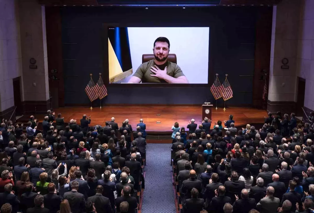 Zelenskiy\'den ABD Kongresi\'ne: "Hava sahasını kapatamıyorsanız bize uçak verin"