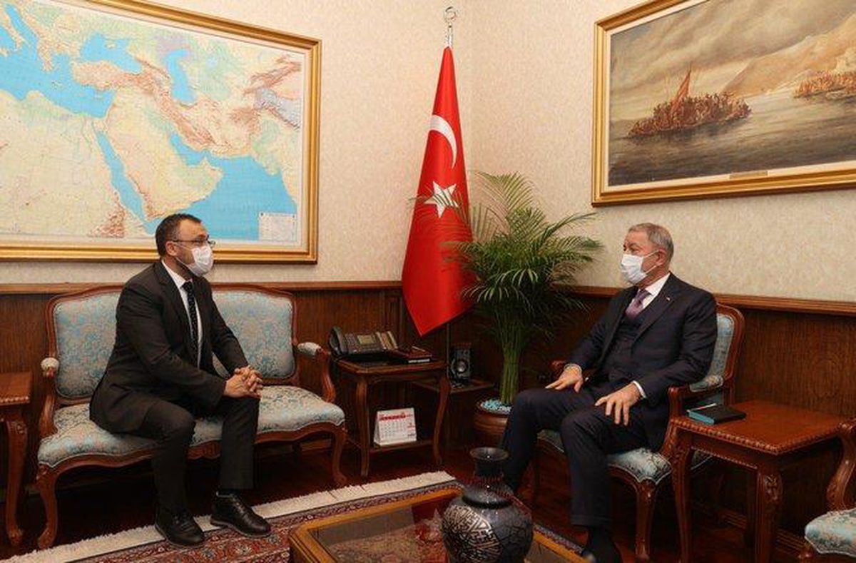 Son dakika gündem: Bakan Akar, Ukrayna\'nın Ankara Büyükelçisi Bodnar\'ı kabul etti