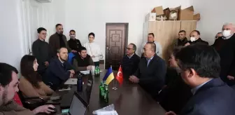 Çavuşoğlu, Kırım Tatar Koordinasyon Merkezi'ni ziyaret etti