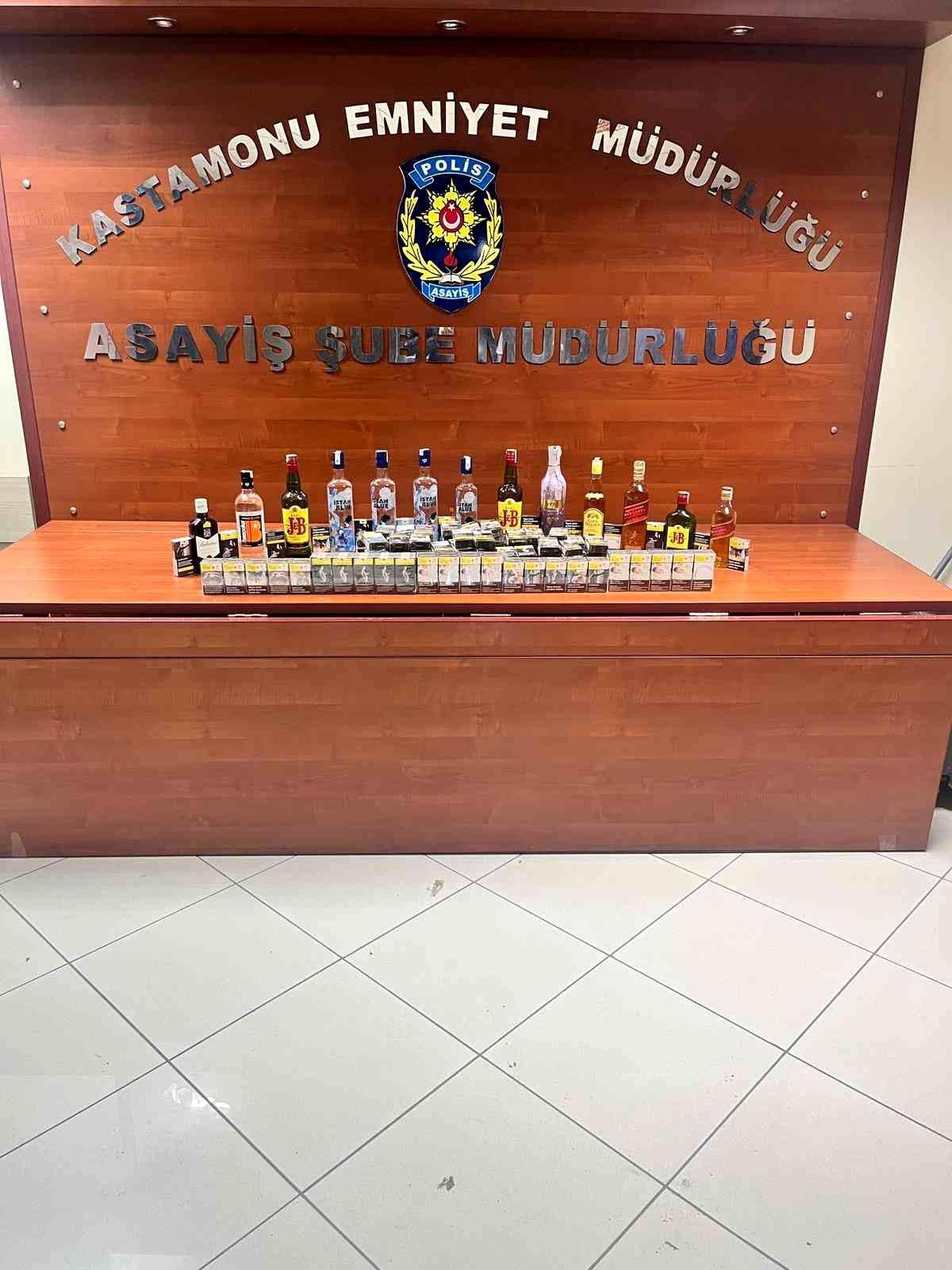 Büfeden sigara ve alkol çalan şahıslar yakayı ele verdi: 2 gözaltı