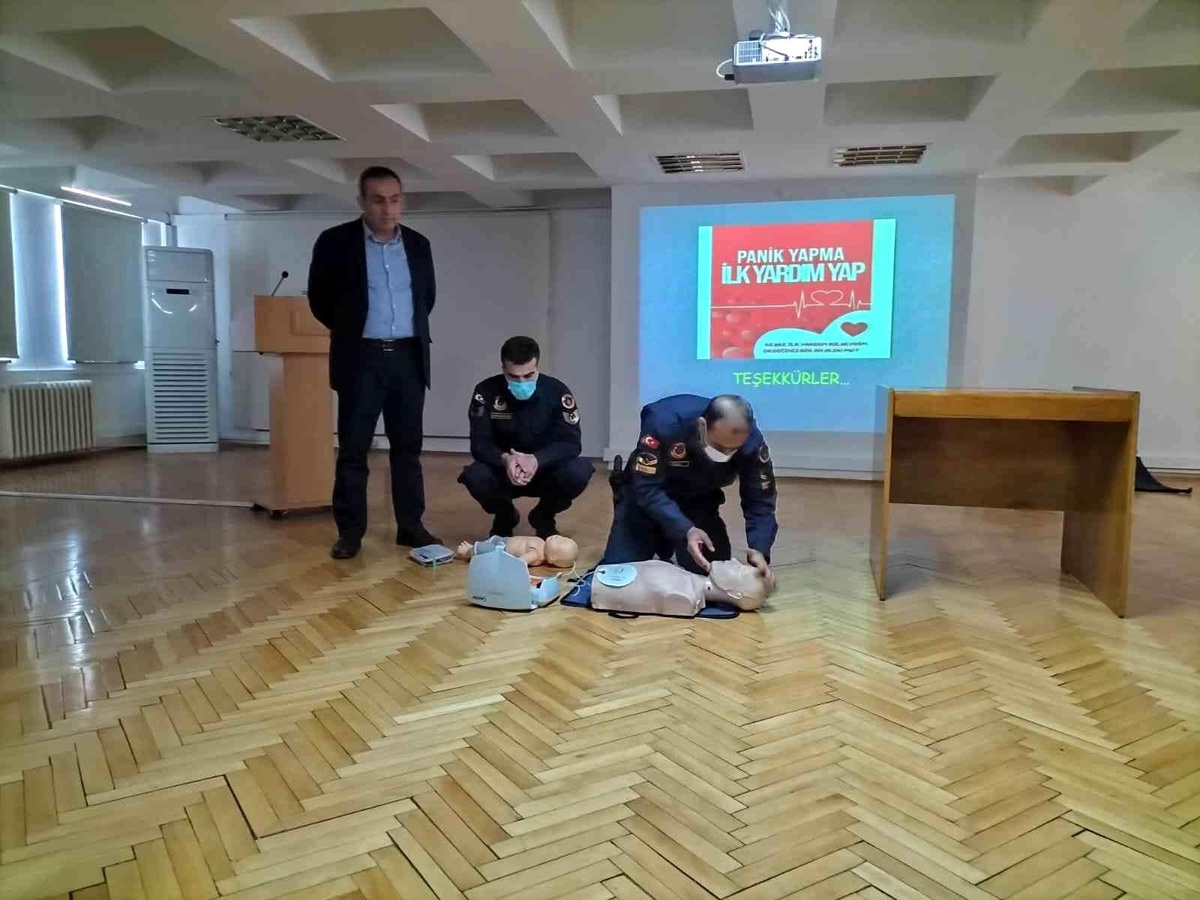 Son dakika haberleri | Kayseri\'de jandarma personeline ilk yardım kursu