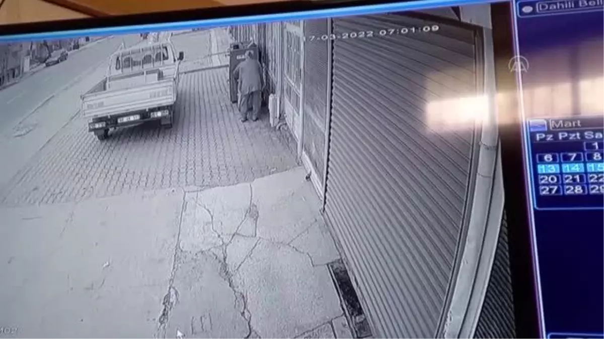 Son dakika haberleri | Kalorifer kazanının çalınması güvenlik kamerasında