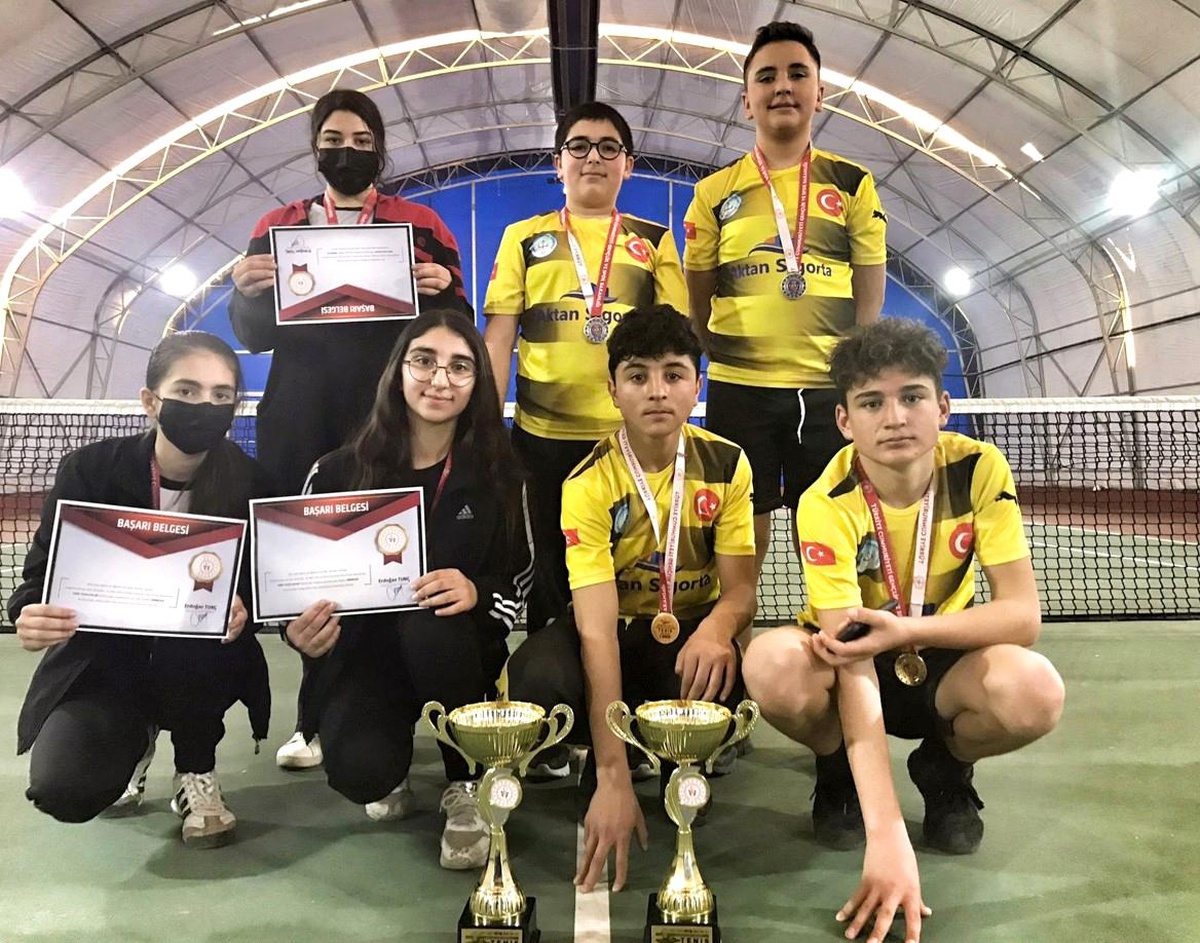 Kısıtlı imkanlarla gelen şampiyonluk