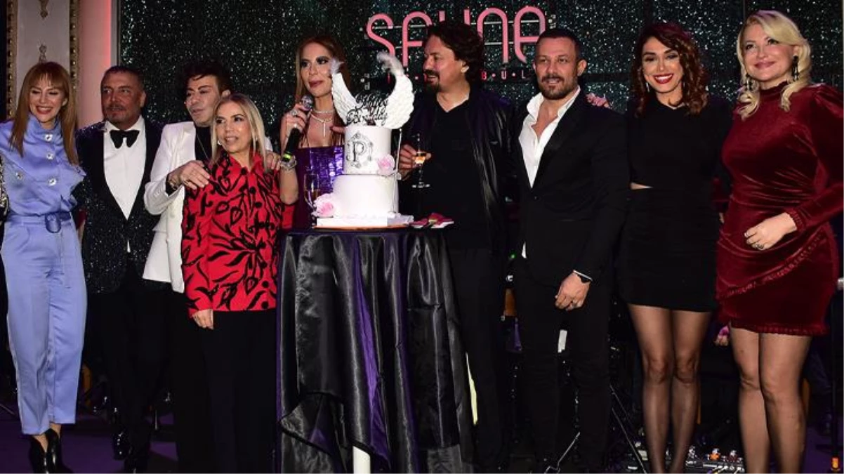 Modacı Pınar Kerimoğlu yeni yaşını sevdikleriyle kutladı! Parti ünlü akınına uğradı