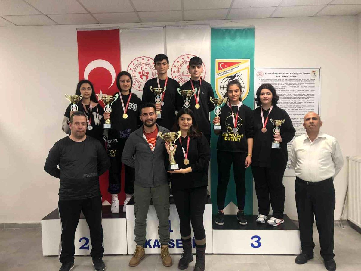 Son dakika haberi... Okullar Arası Havalı ve Ateşli Silahlar İl Birinciliği sona erdi