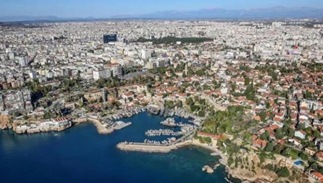 Savaştan kaçan Ruslar, Antalya'dan konut satın alıyor: 30 daire birden alan var