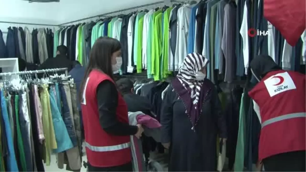 Türk Kızılay'ı engelli vatandaşları yalnız bırakmadı