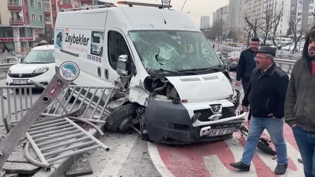 Zincirleme trafik kazasında 1 kişi yaralandı