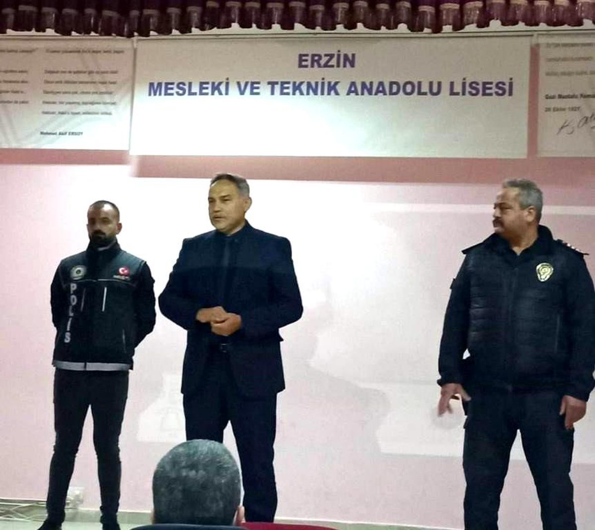 Aileler uyuşturucu konusunda uyarıldı