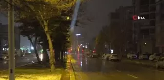 Aksaray'da kar yağışı etkisini sürdürüyor