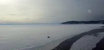 Baykal gölünde buzlar çözülmeye başladı