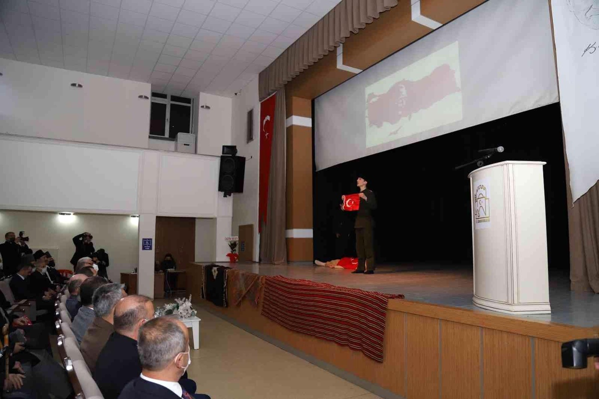 Çanakkale\'de 18 Mart Çanakkale Zaferi törenlerle kutlandı