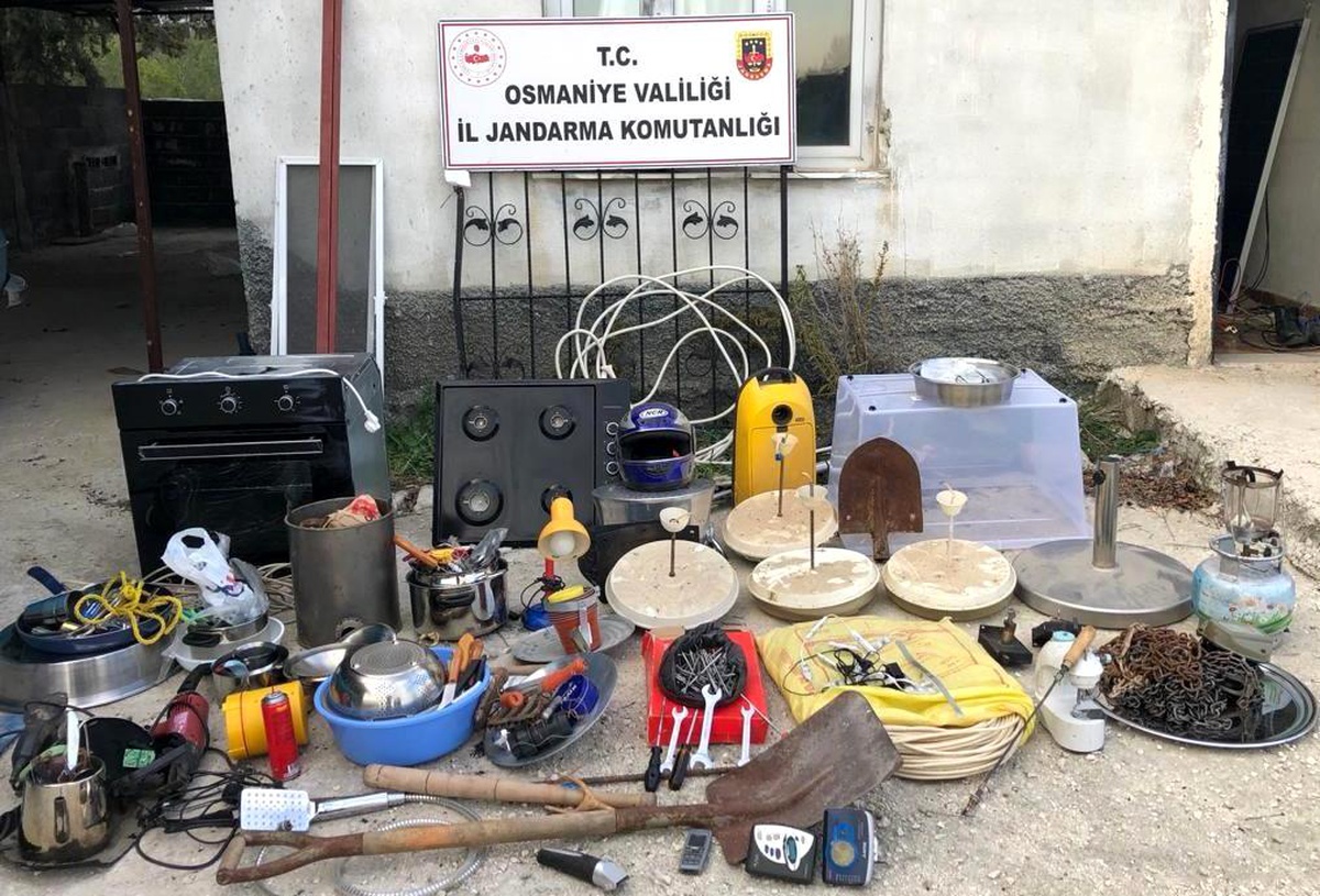 Osmaniye\'de yayla evinden hırsızlık yapan 4 şüpheli yakalandı