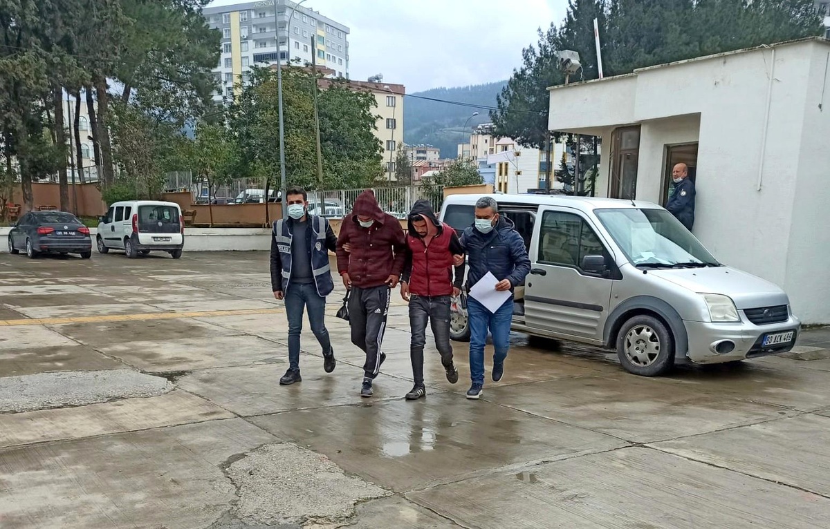 Osmaniye\'de zeytinyağı çalan 2 kişi tutuklandı