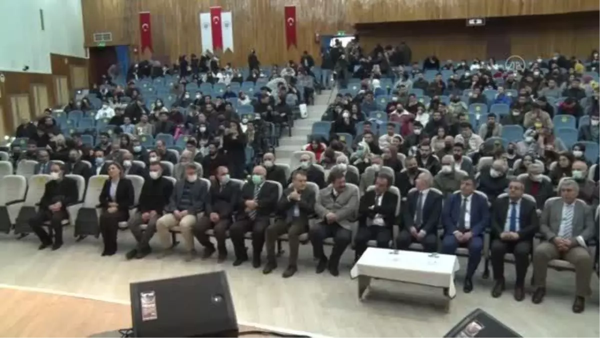 Prof. Dr. Özdarendeli Elazığ\'da aşı çalışmalarını anlattı