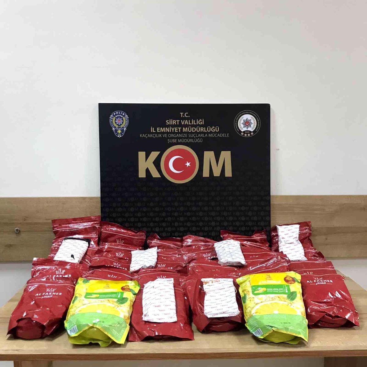Siirt\'te 45 kilogram gümrük kaçağı nargile tütünü ele geçirildi
