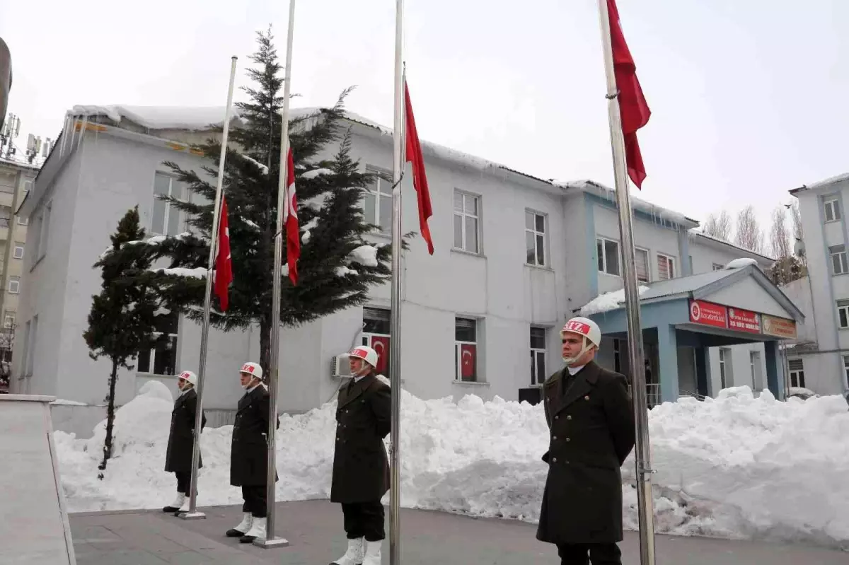 Tatvan\'da "18 Mart Çanakkale Zaferi ve Şehitleri Anma Günü" programı