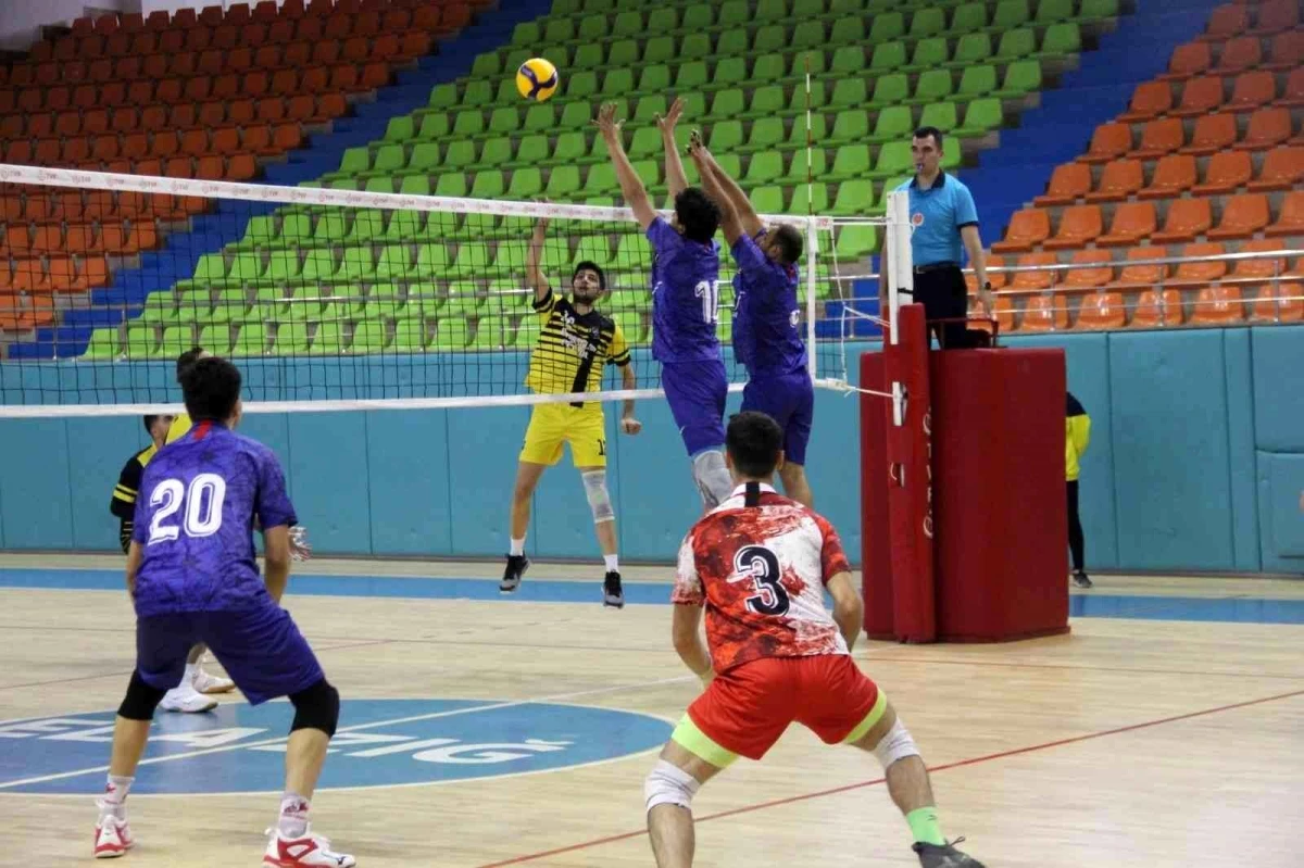 Üniversiteler Voleybol Erkekler 1. Lig Grup Birinciliği maçları Elazığ\'da