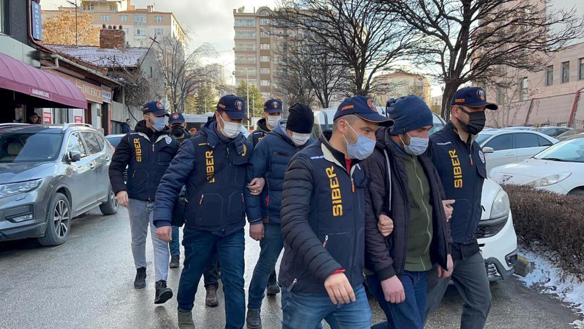 Son Dakika | Yasa dışı bahis operasyonunda 4 kişi yakalandı