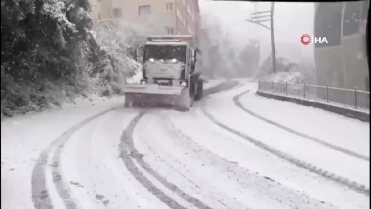 Zonguldak'ta aniden bastıran kar hayatı olumsuz etkiledi