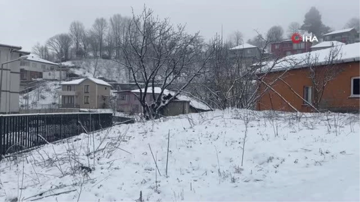 Zonguldak\'ta kar etkisini sürdürüyor, 107 köy yolu ulaşıma kapalı