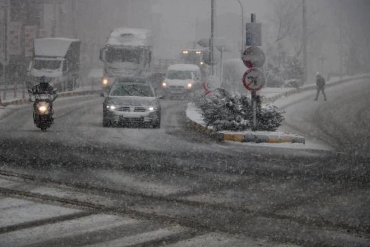 Zonguldak\'ta yoğun kar yağışı