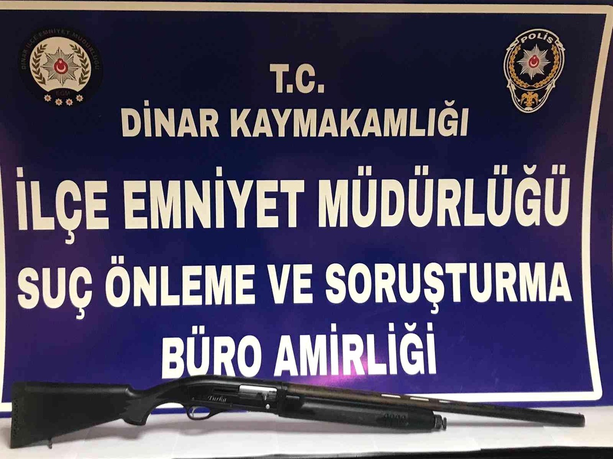 Son dakika... Boşandığı eski eşinin evine tüfekle ateş açıp kaçtı