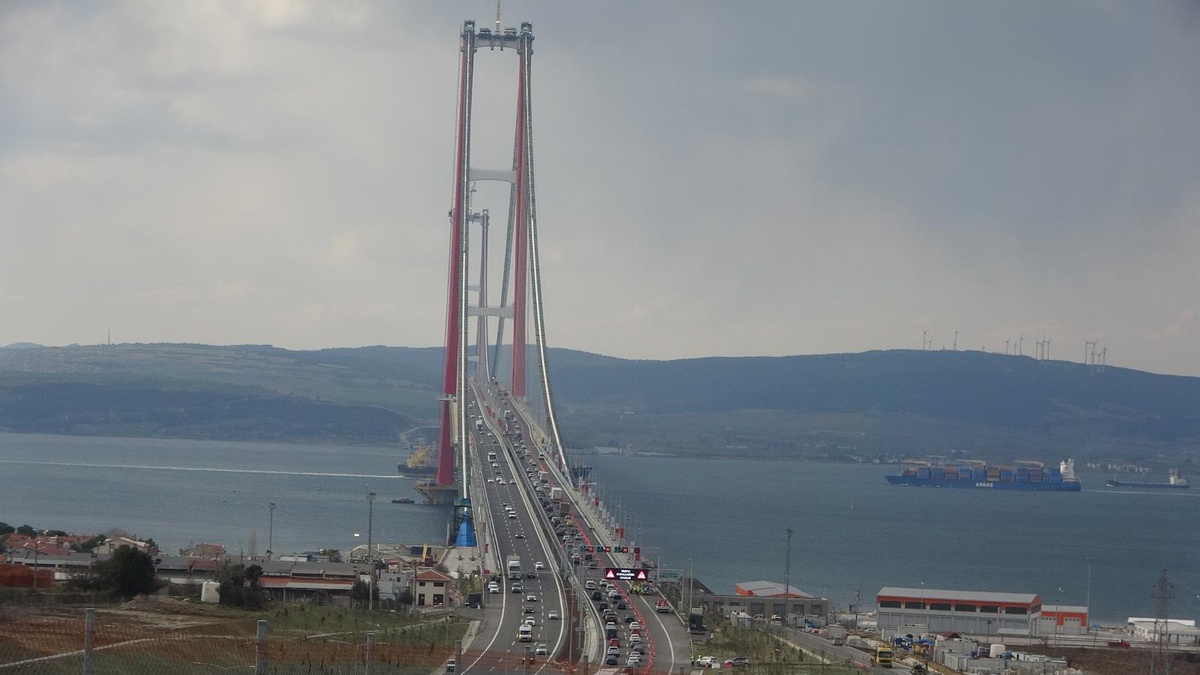 KGM, CHP\'li milletvekilinin 1915 Çanakkale Köprüsü\'ne ilişkin iddialarını yalanladı